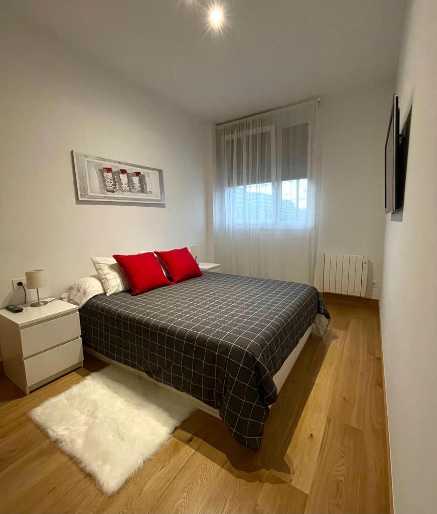 Modern Bilbao Apartment Barakaldo Exterior photo